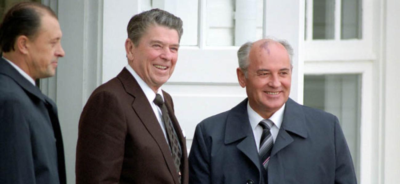 Soviet leader Mikhail Gorbachev and U.S. President Ronald Reagan, 1986.