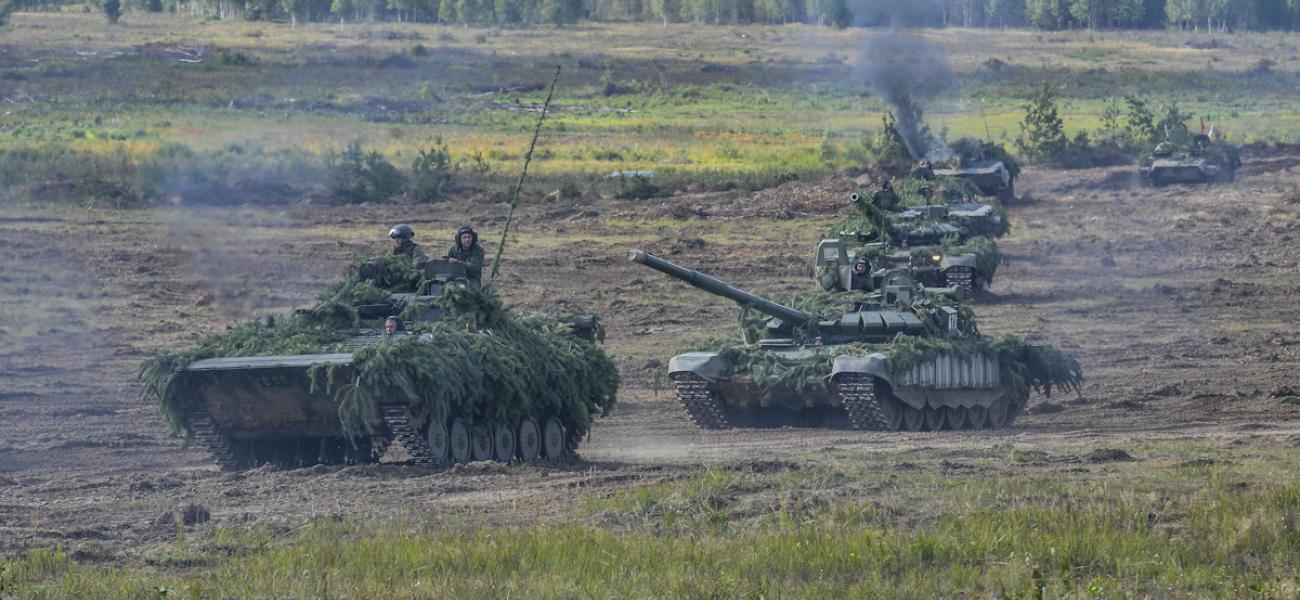 Russian tanks during Zapad 2017 exercises.